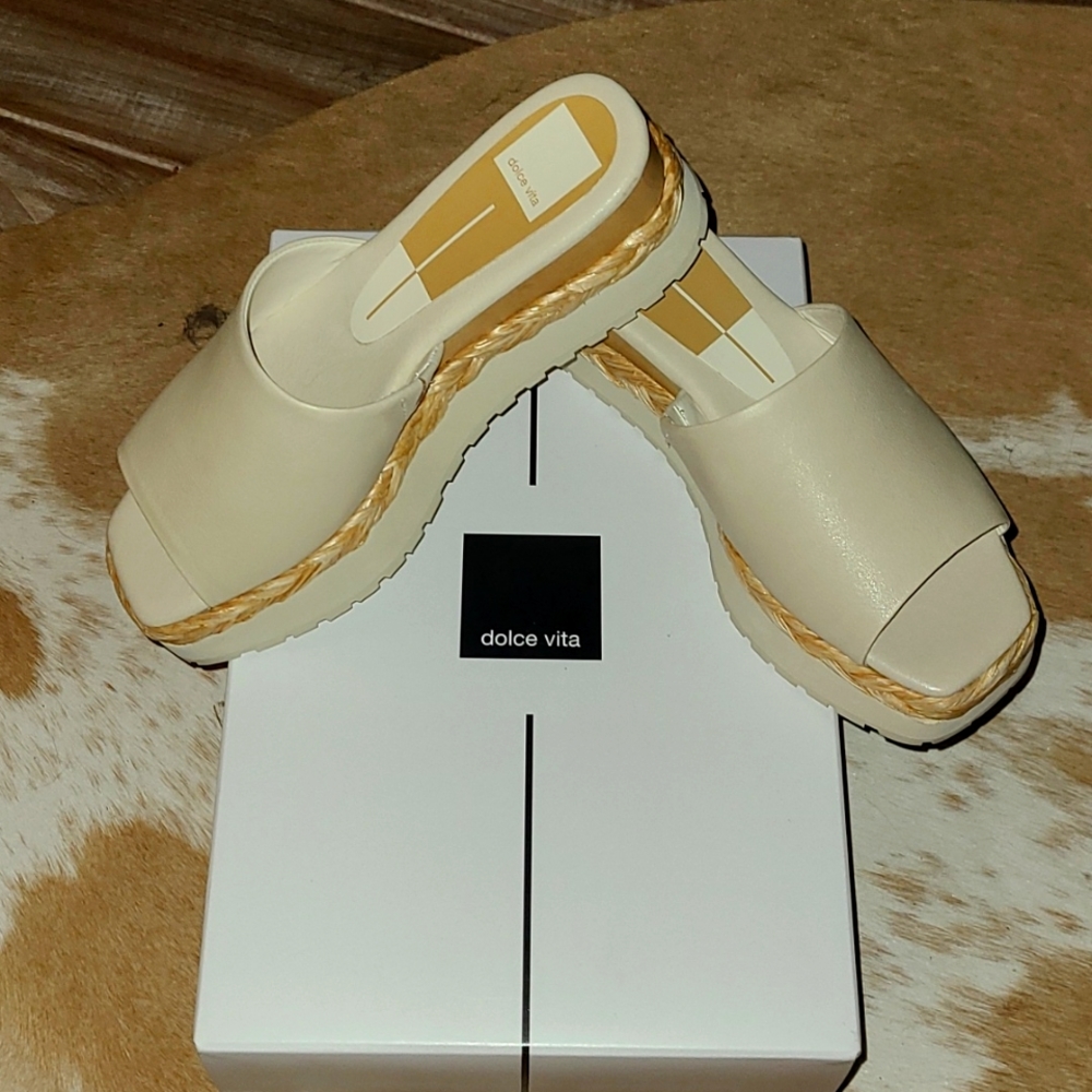 Dolce Vita Francy Sand Leather Wedge Sandals Size 7